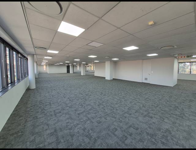 781M² OFFICE TO LET IN WOODMEAD
